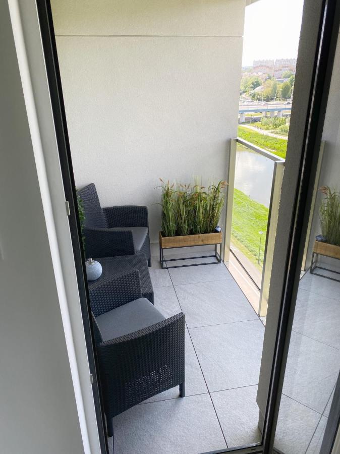 Capital Towers - Apartament Modern Z Widokiem Na Rzeke 热舒夫 外观 照片