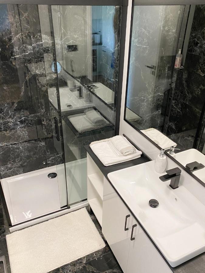 Capital Towers - Apartament Modern Z Widokiem Na Rzeke 热舒夫 外观 照片